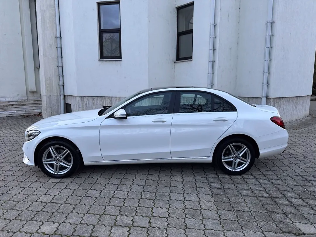Mercedes-Benz C 220