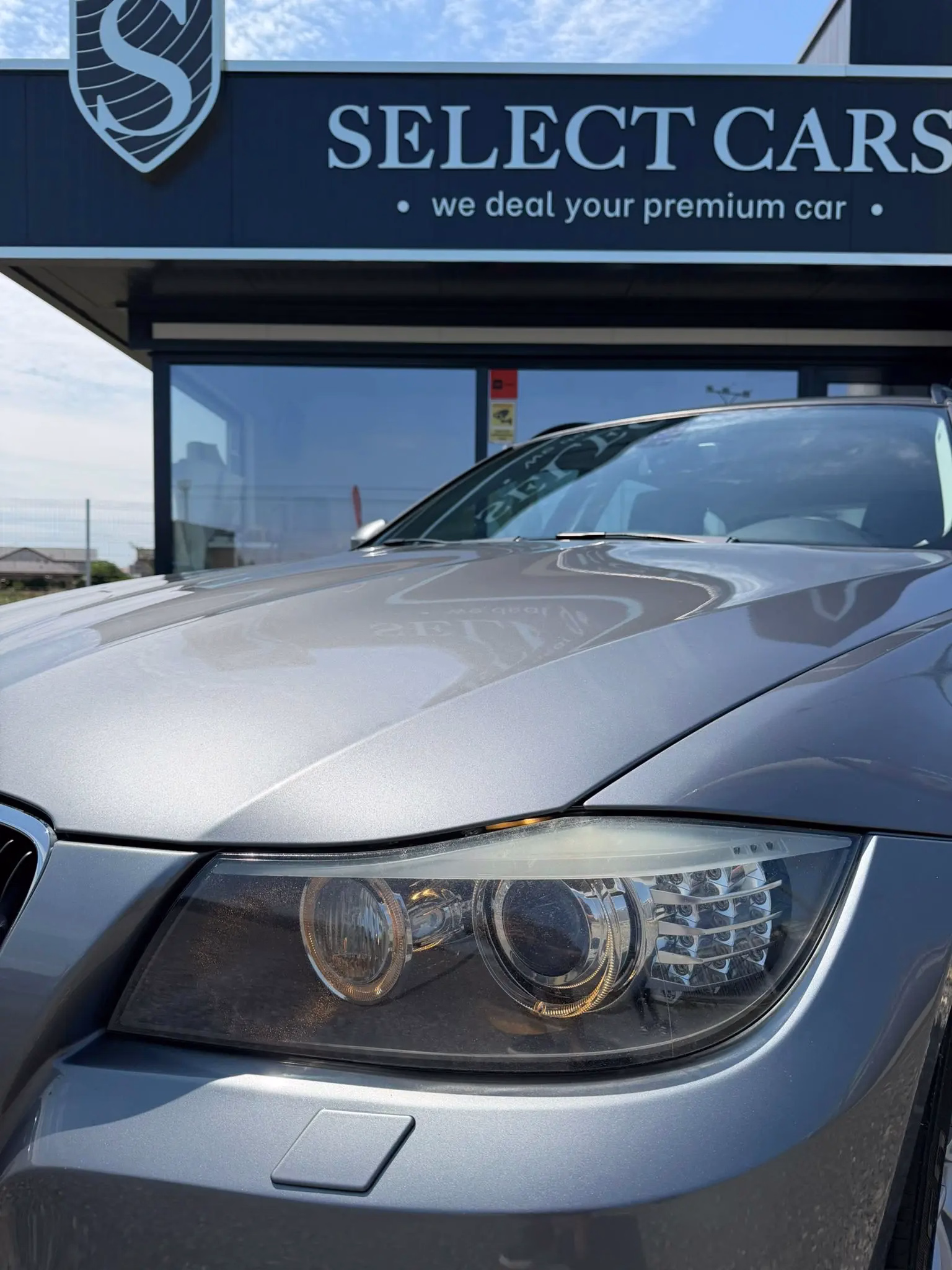 BMW 320