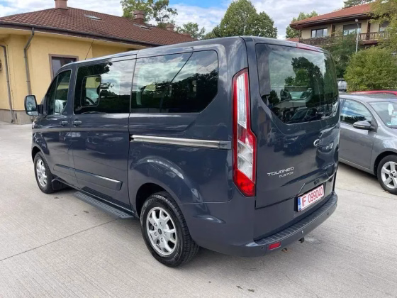 Ford Tourneo Custom