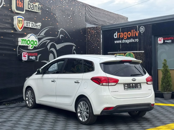 Kia Carens