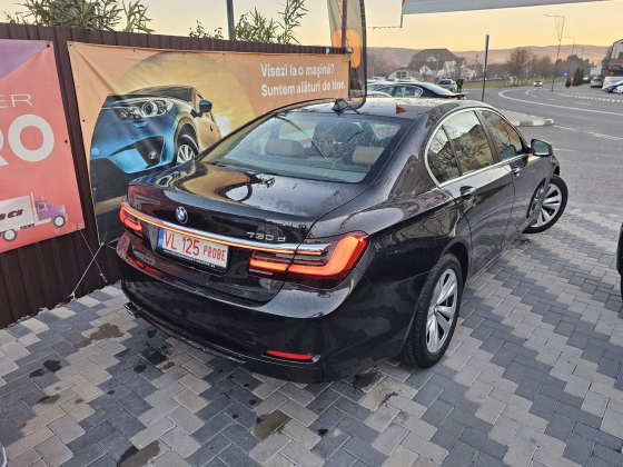 BMW 730