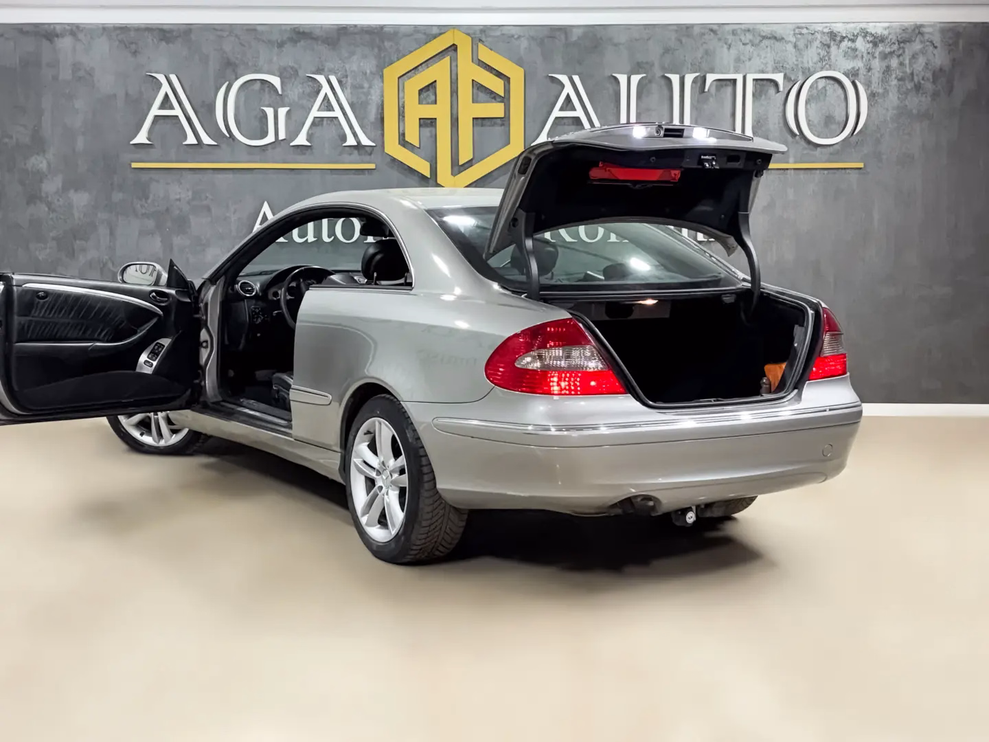 Mercedes-Benz CLK 220
