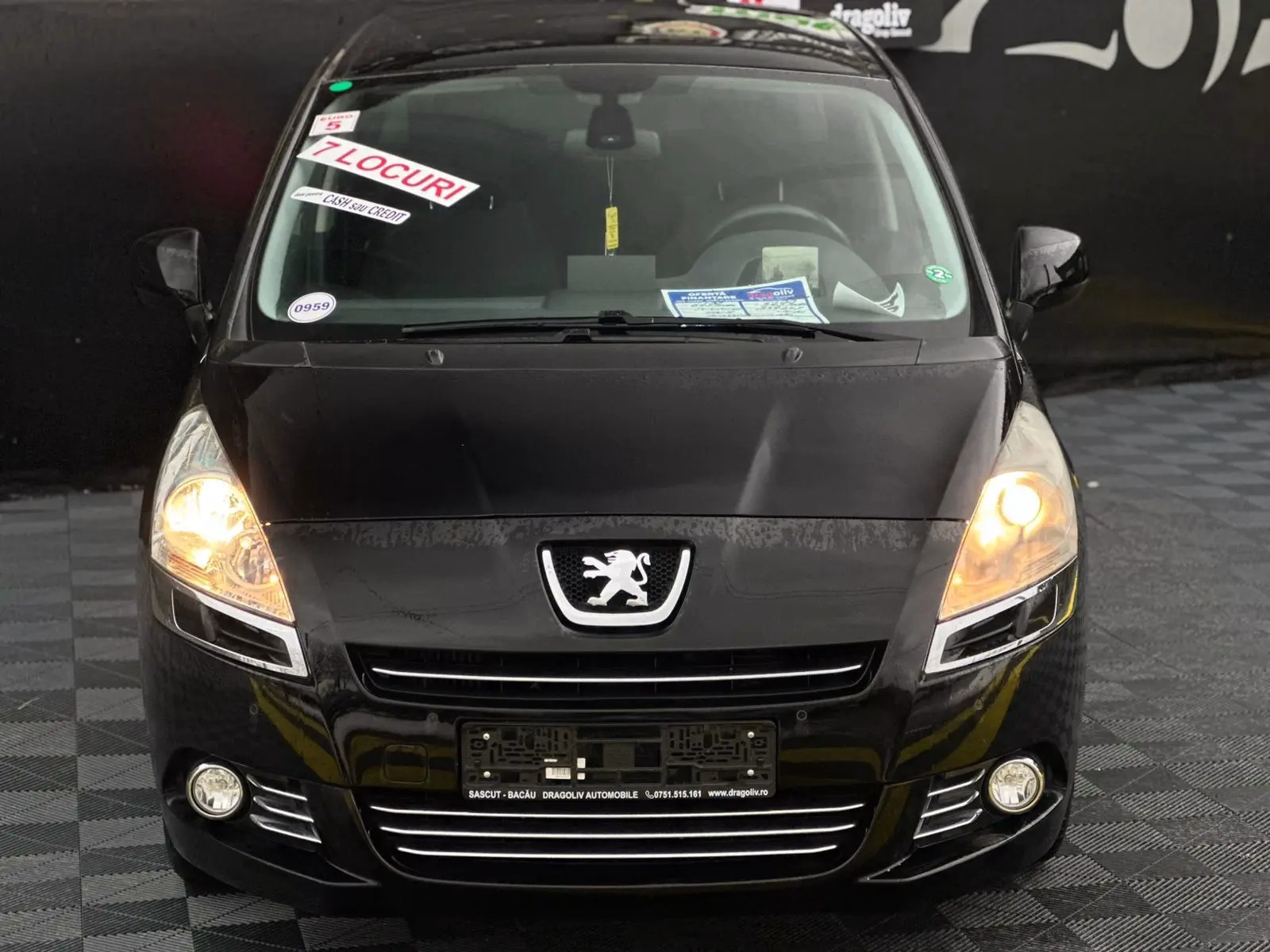 Peugeot 5008