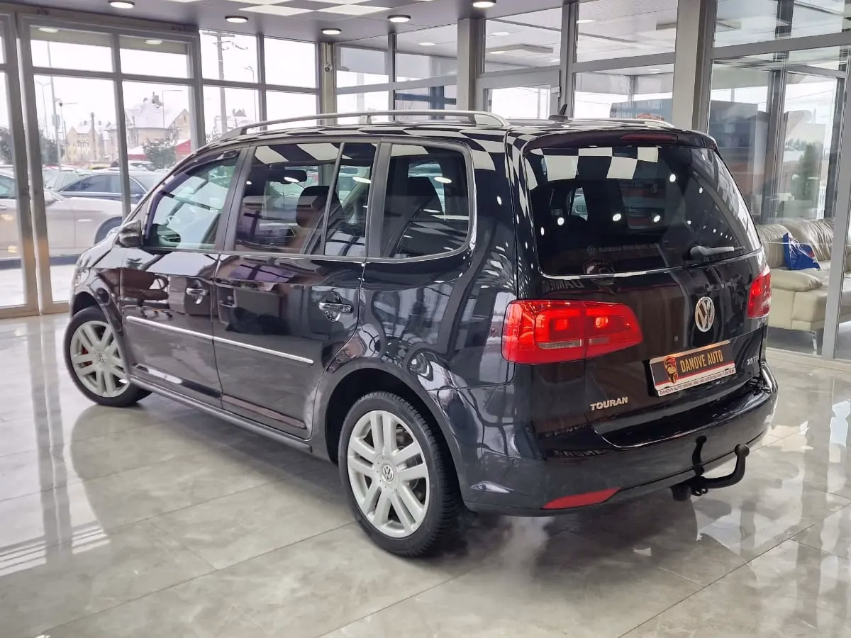 Volkswagen Touran