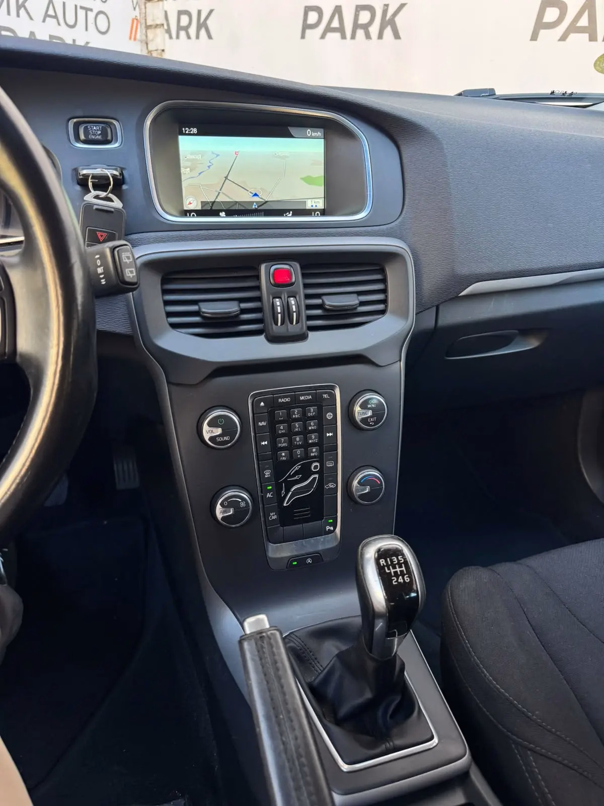 Volvo V40