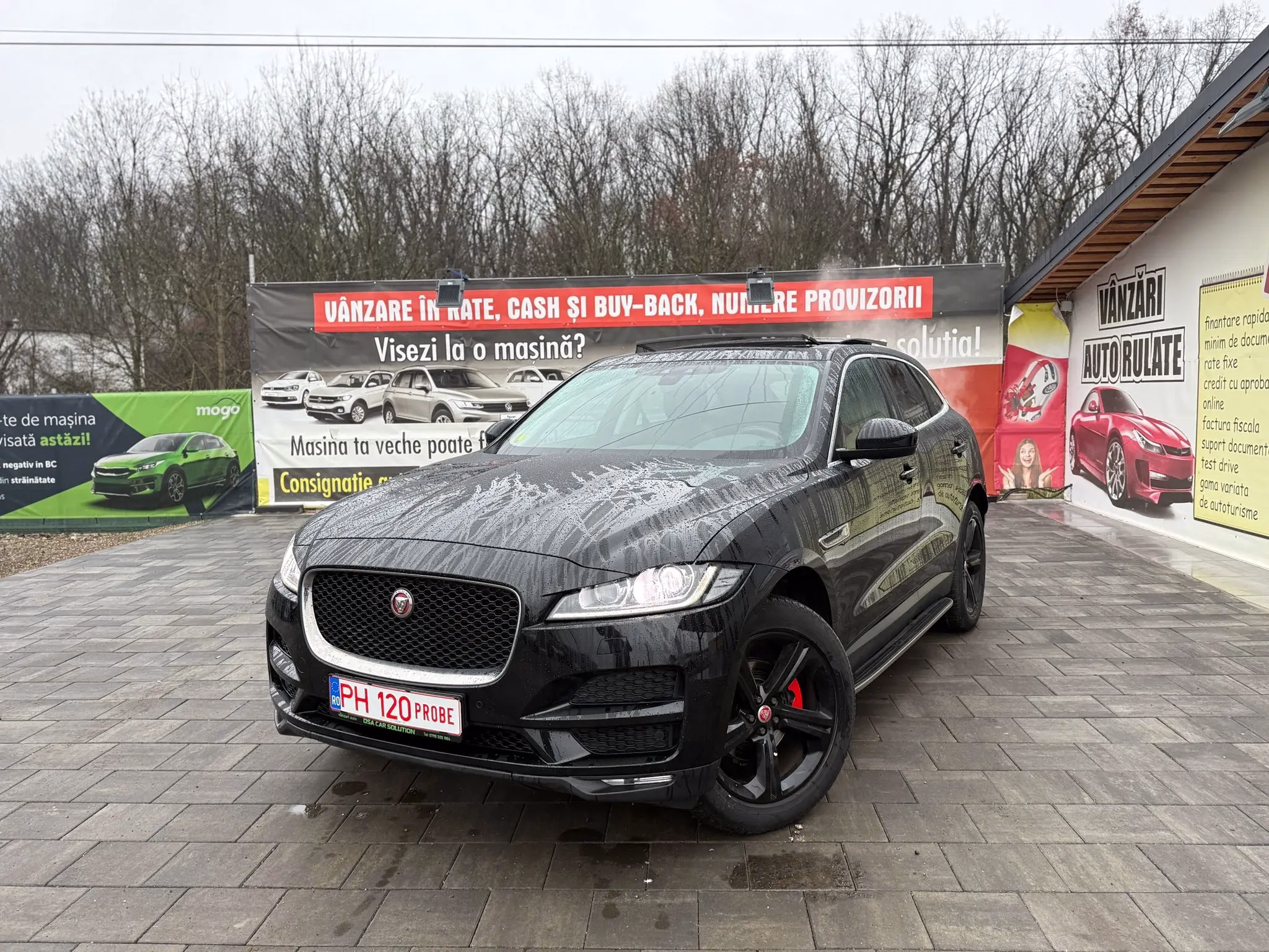 Jaguar F-Pace