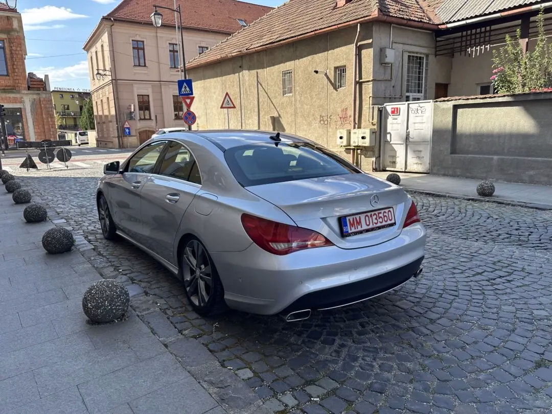 Mercedes-Benz CLA 180