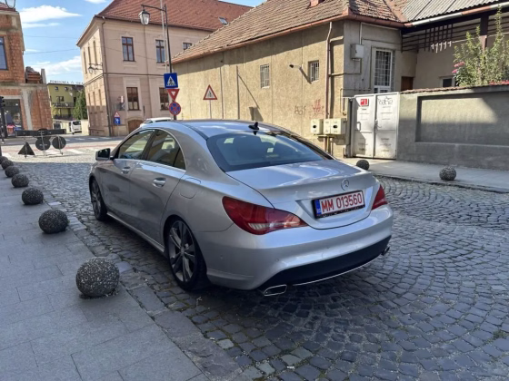 Mercedes-Benz CLA 180