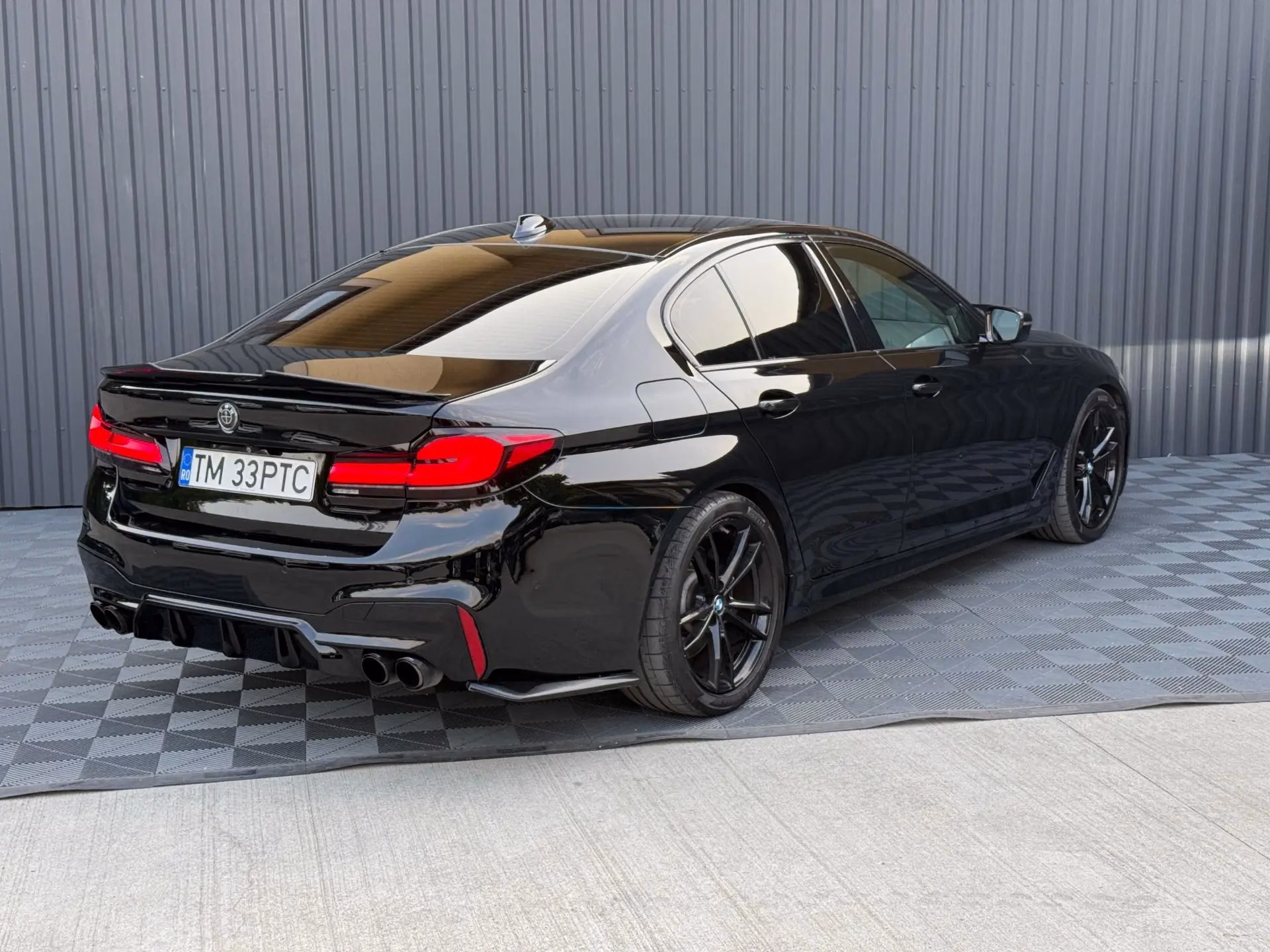 BMW 530