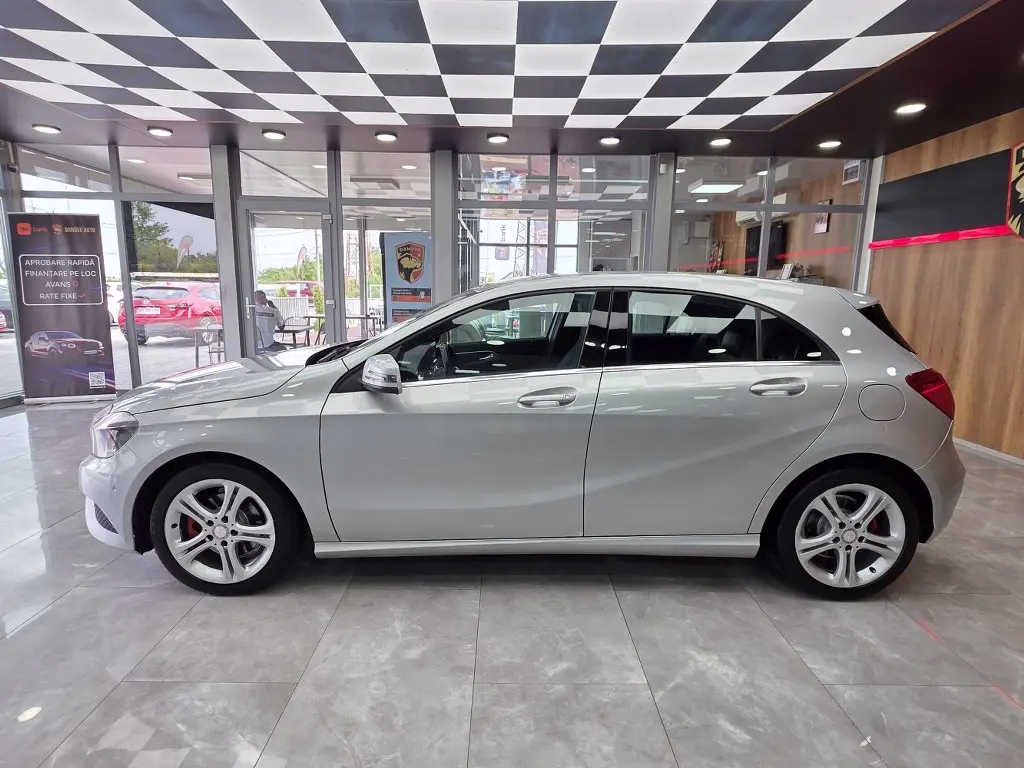 Mercedes-Benz A180