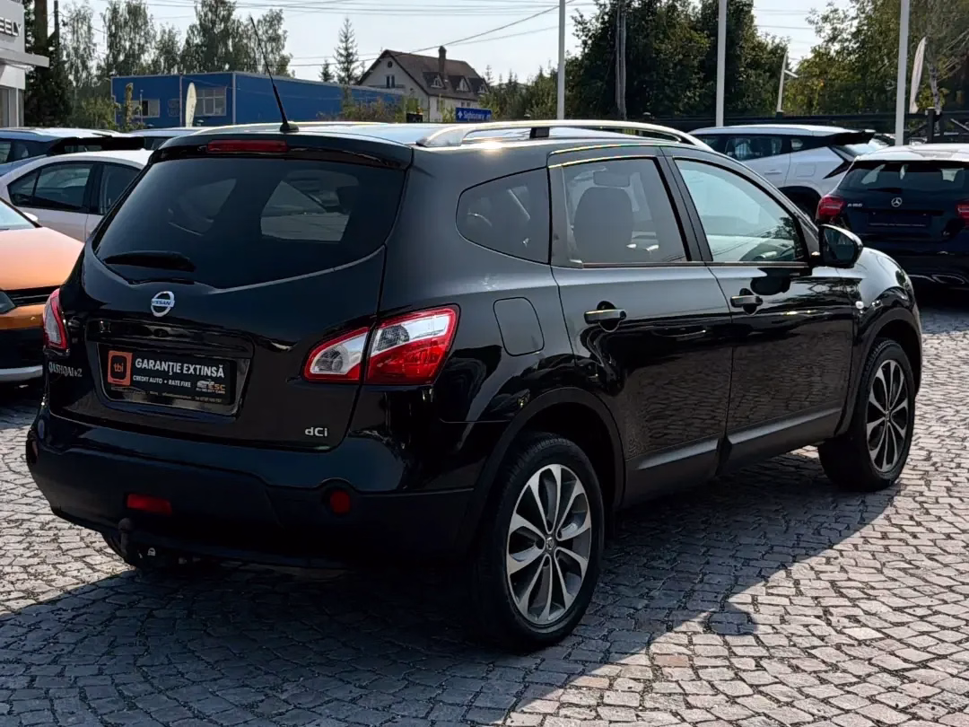 Nissan Qashqai+2