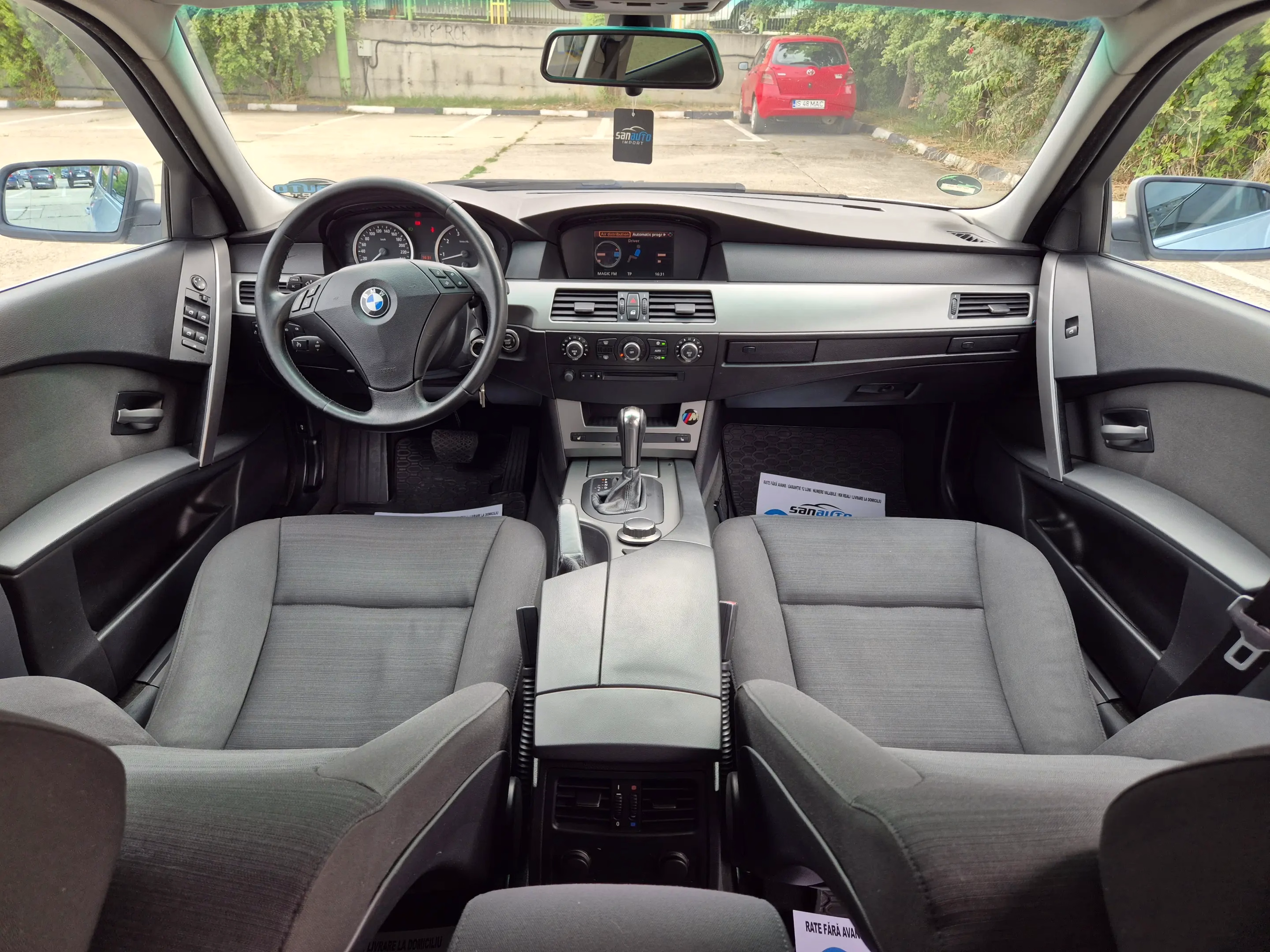 BMW 523