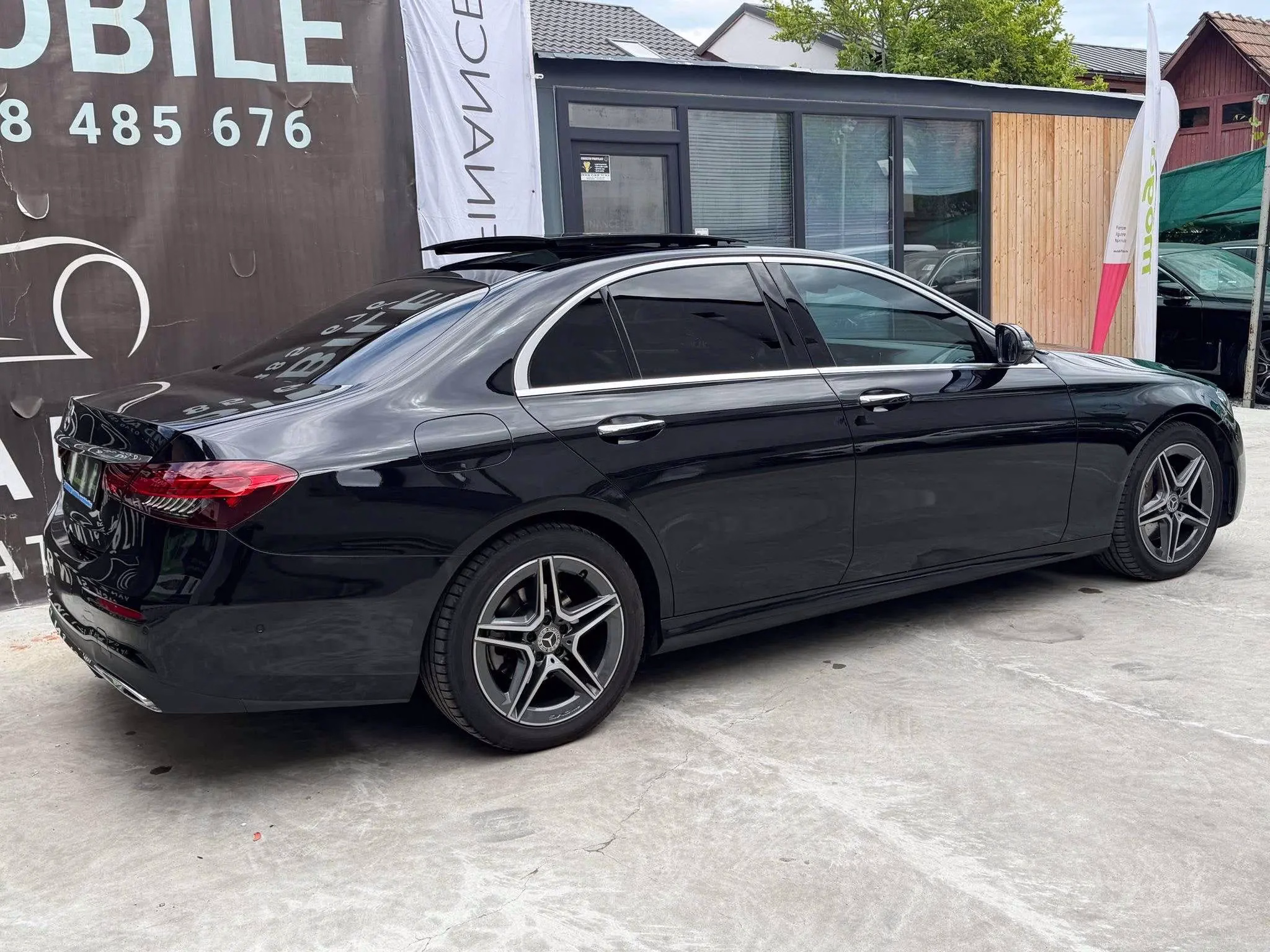 Mercedes-Benz E 200