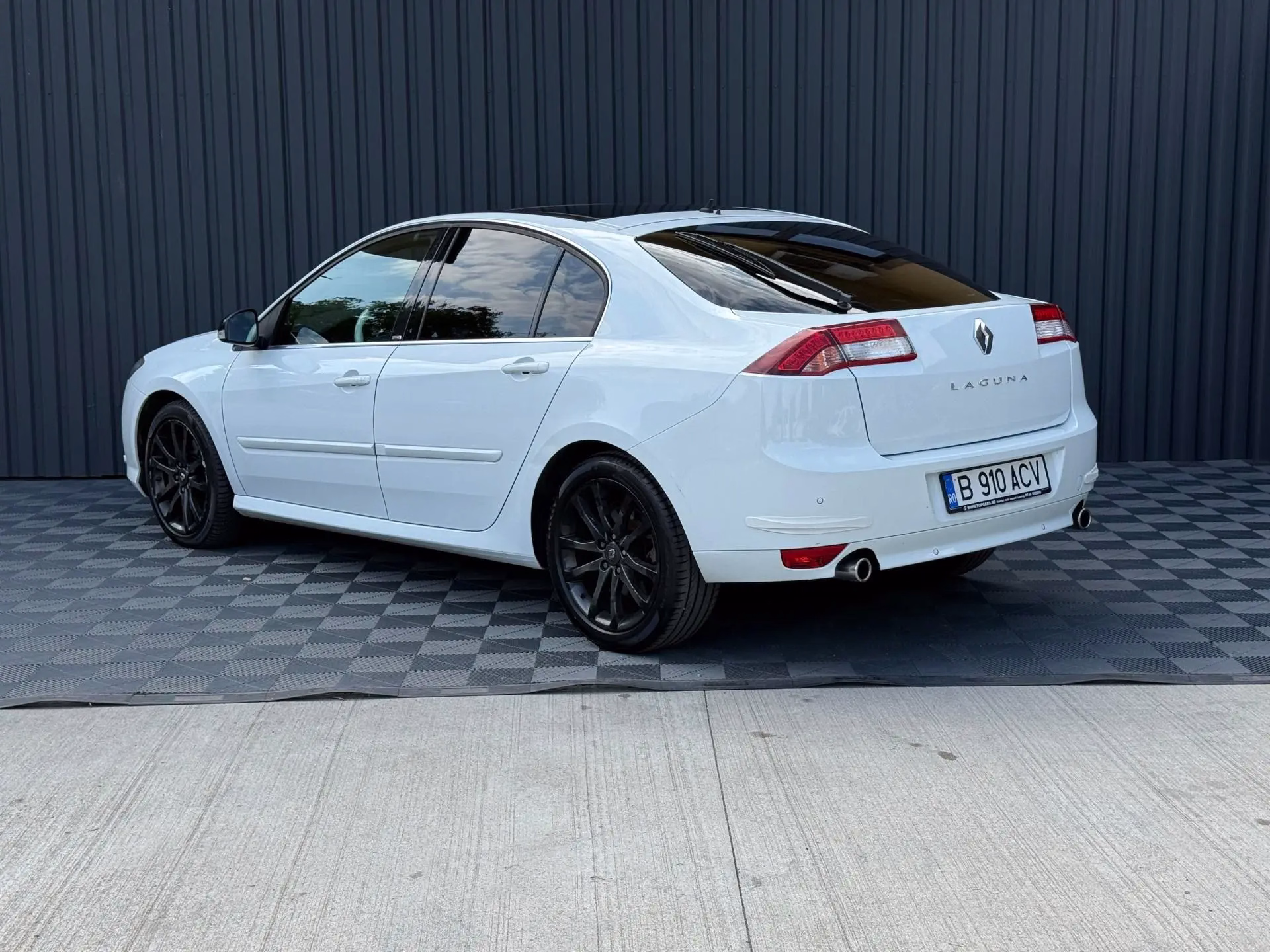 Renault Laguna
