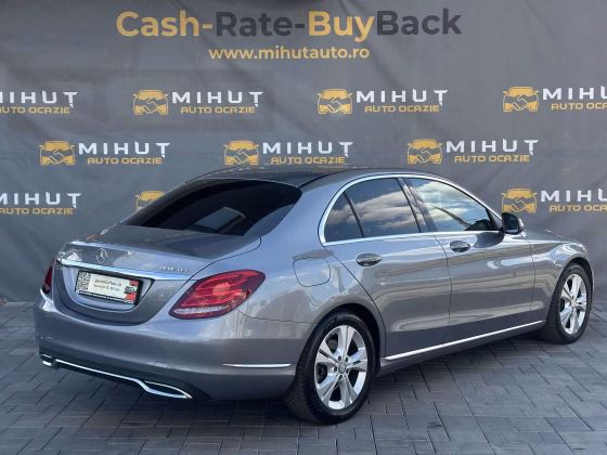 Mercedes-Benz C 220