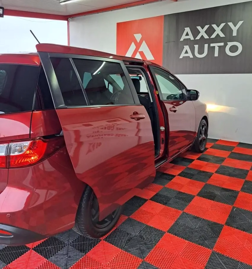 Mazda 5