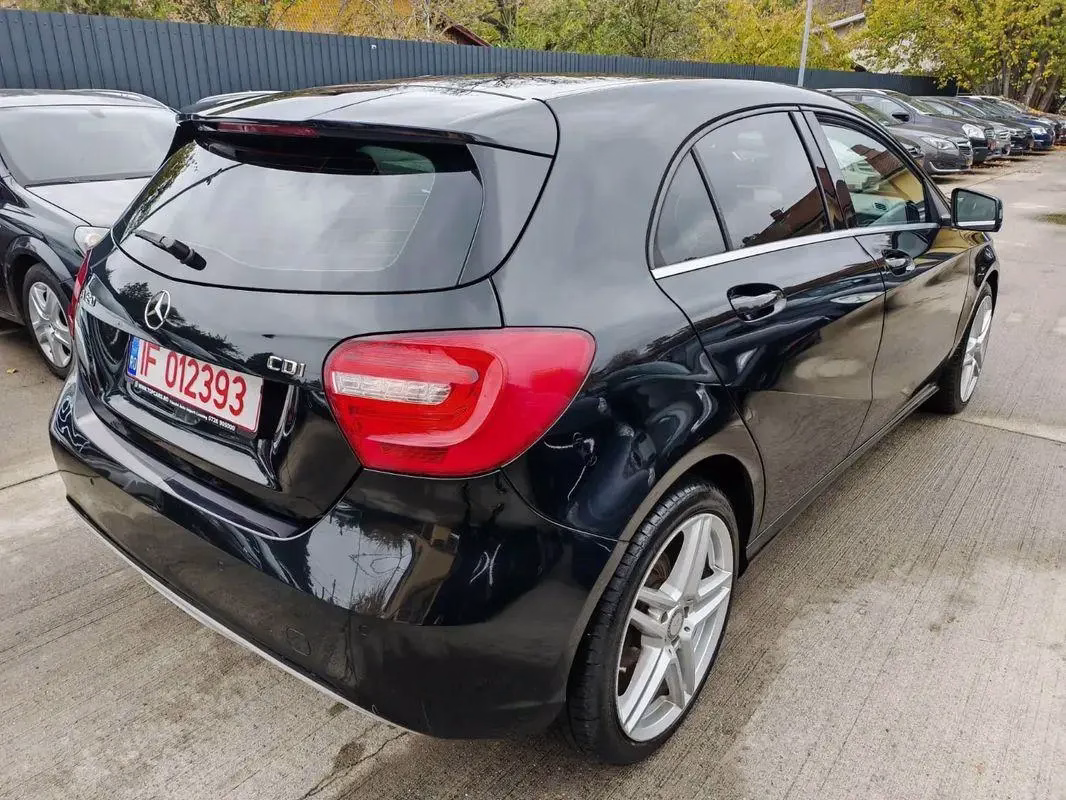 Mercedes-Benz A 180