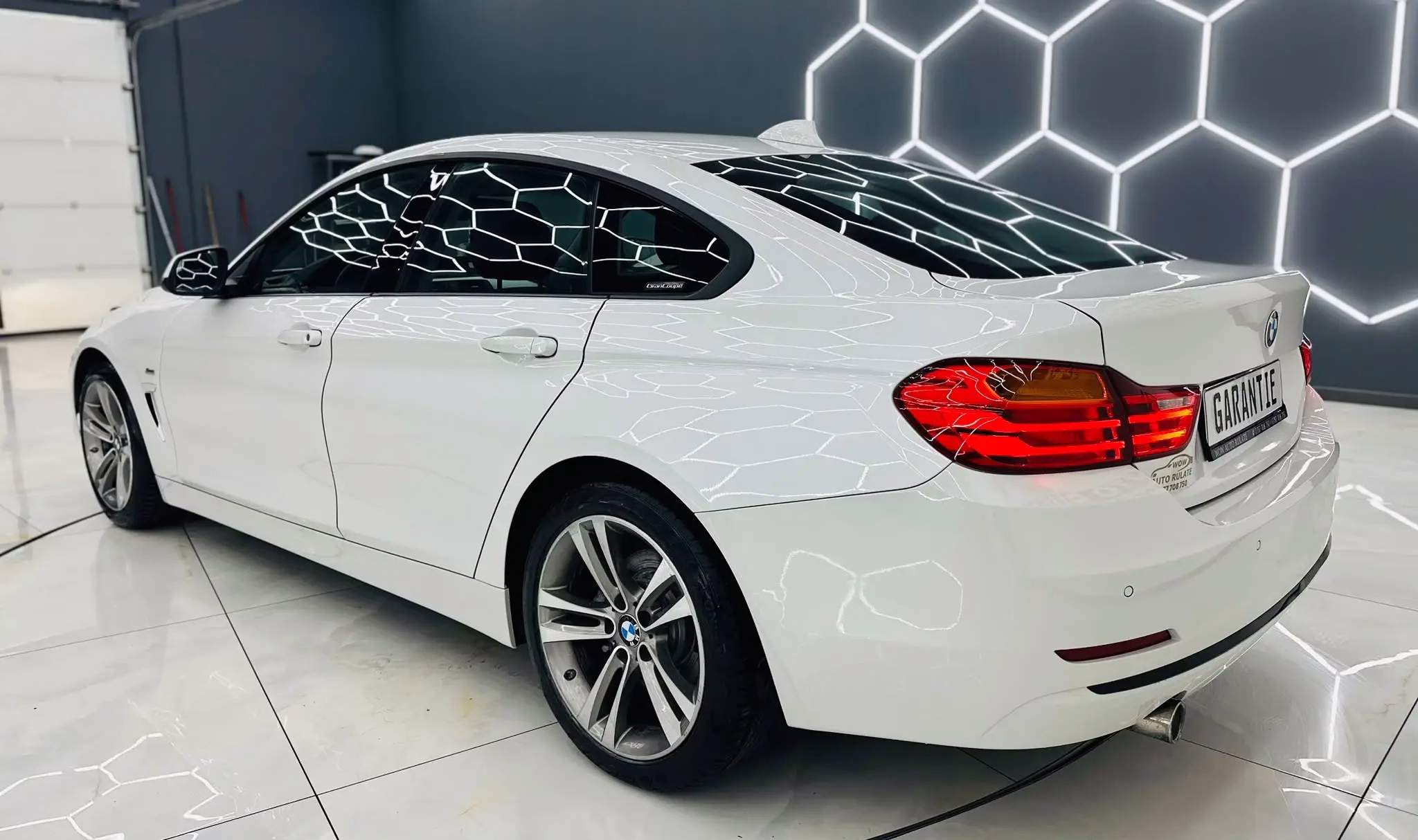 BMW 418