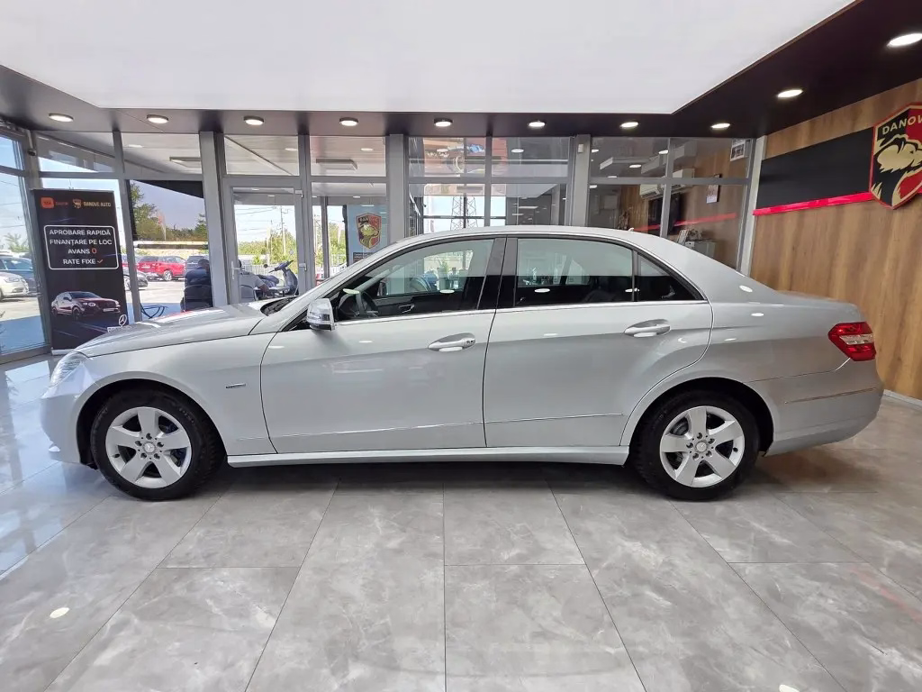 Mercedes-Benz E 200