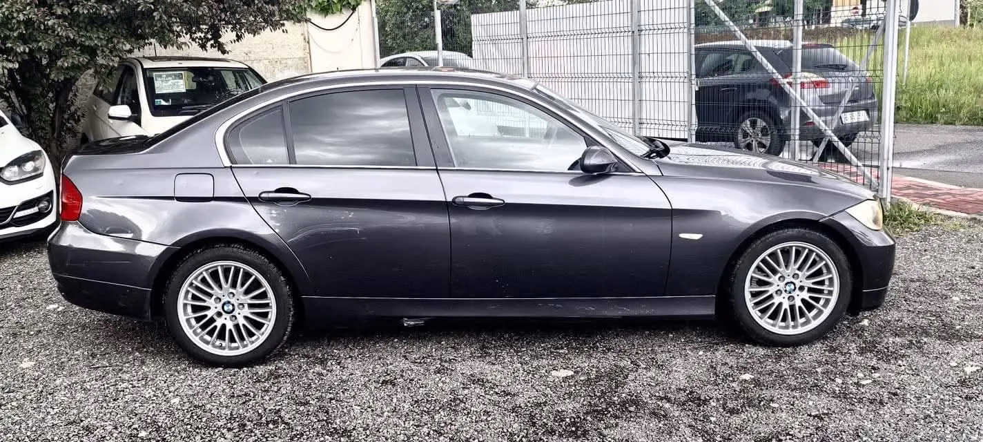 BMW 325