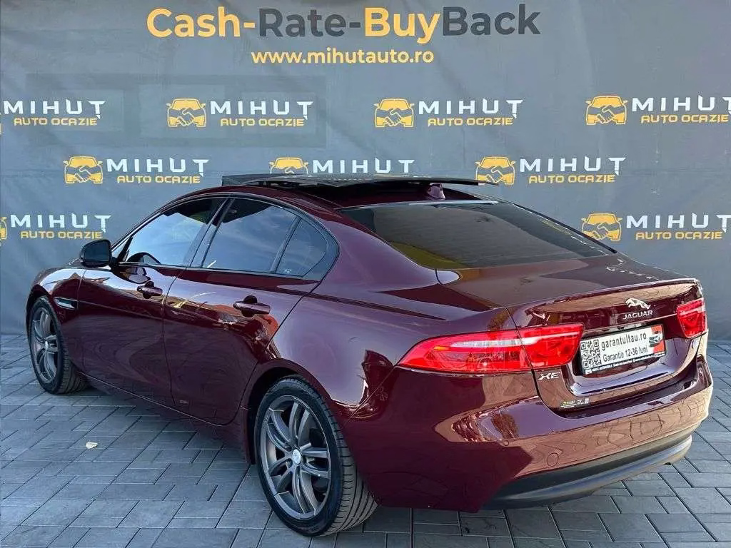 Jaguar XE