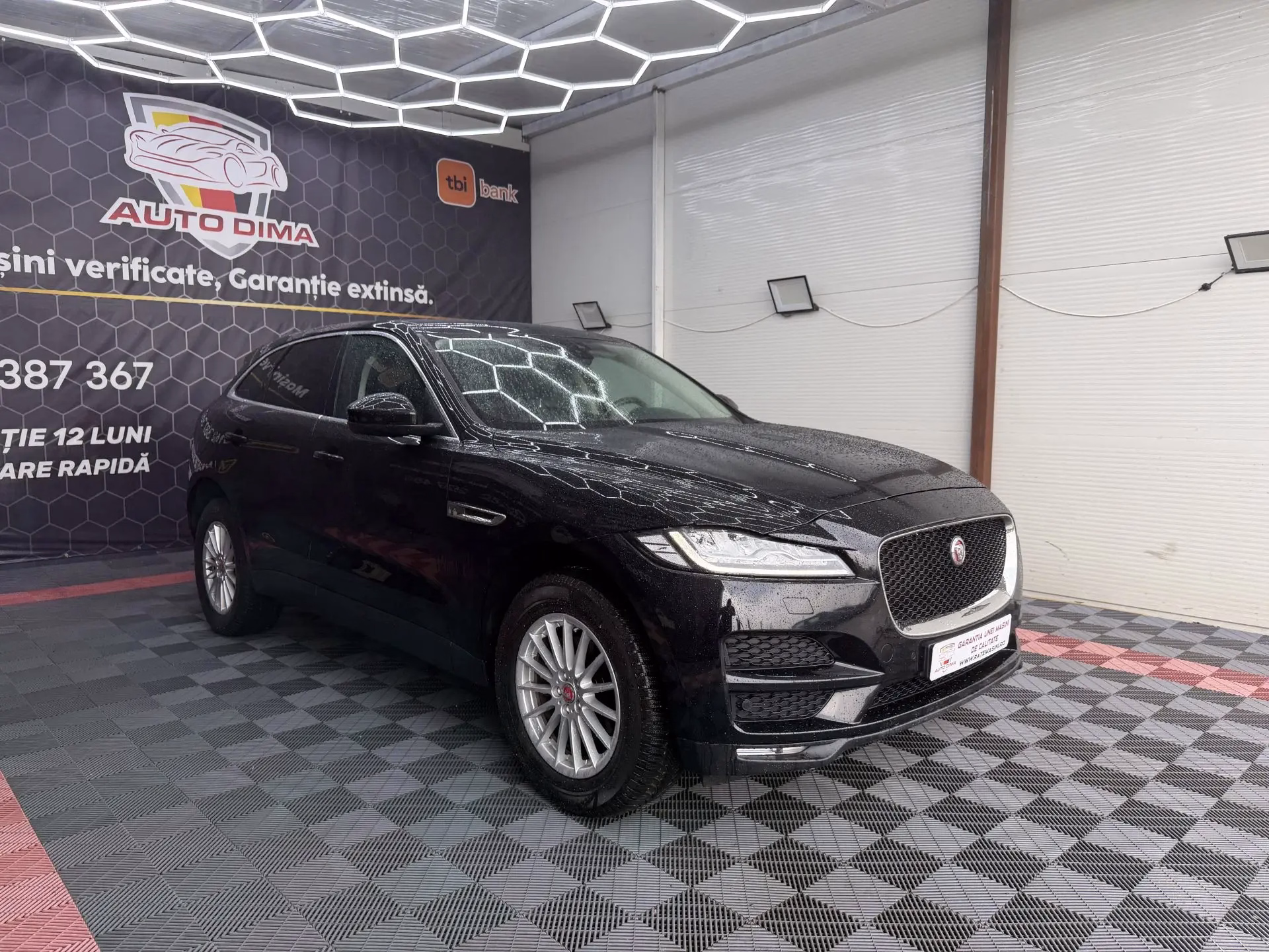 Jaguar F-Pace