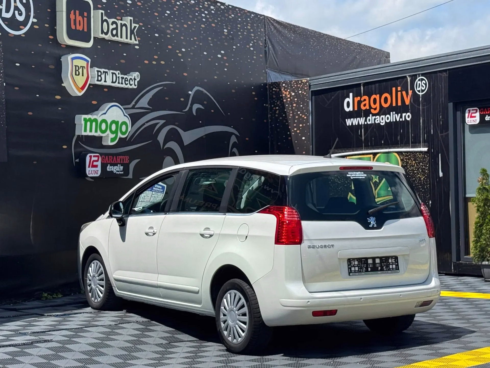 Peugeot 5008