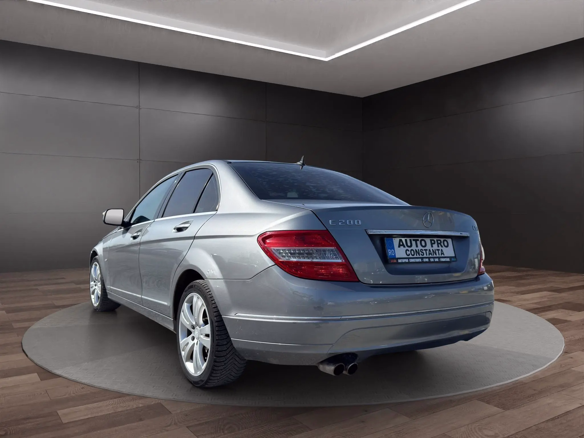 Mercedes-Benz C 200