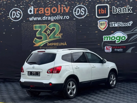 Nissan Qashqai+2