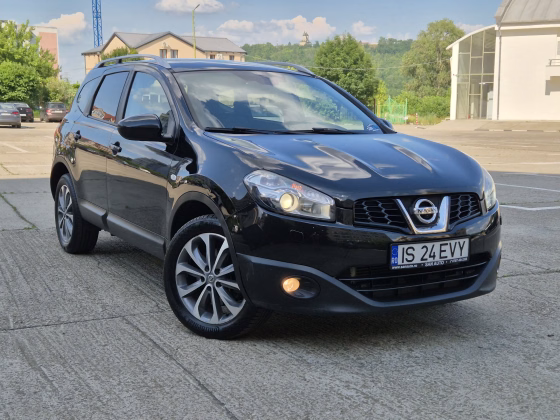 Nissan Qashqai+2