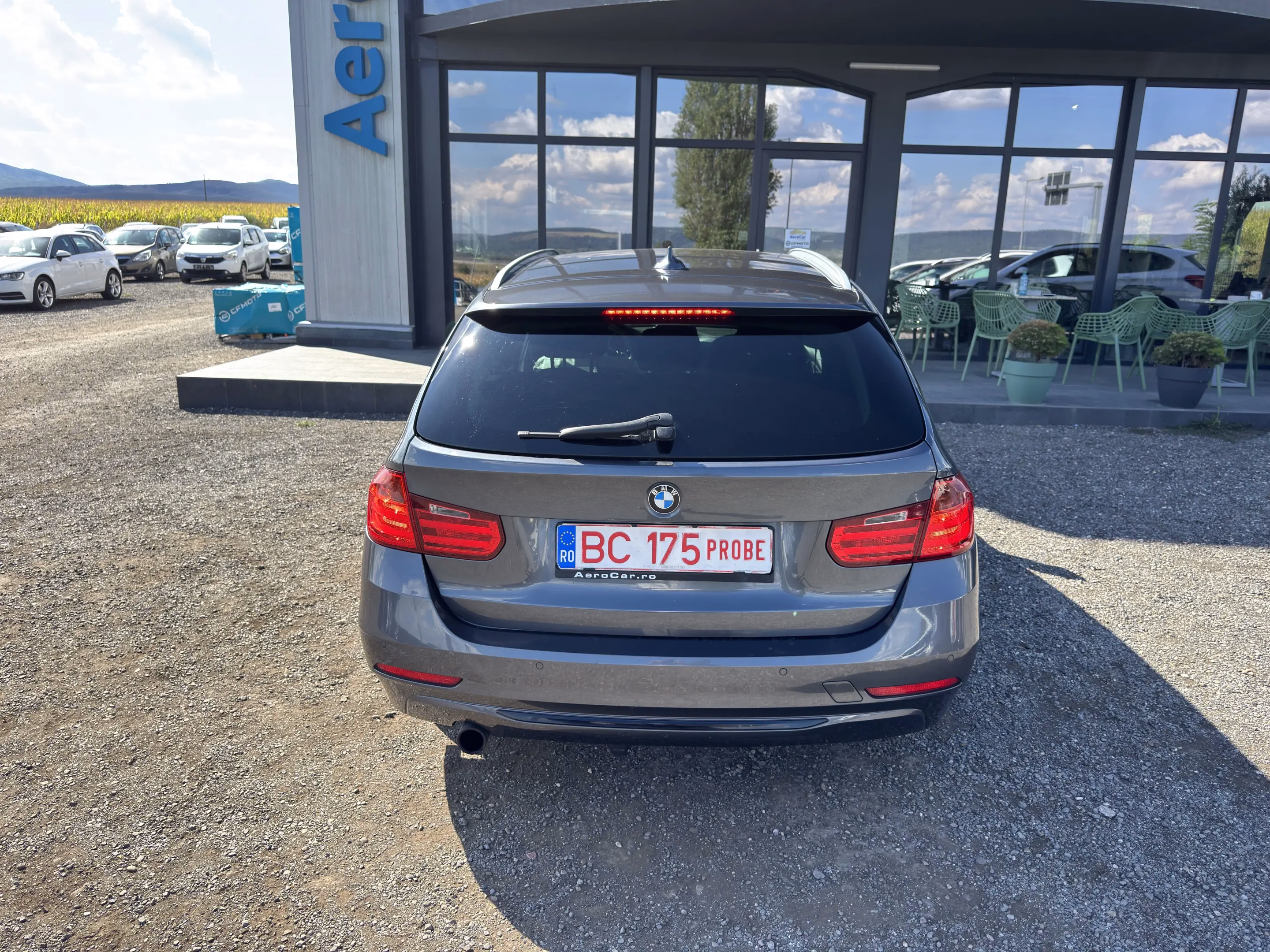 BMW 320