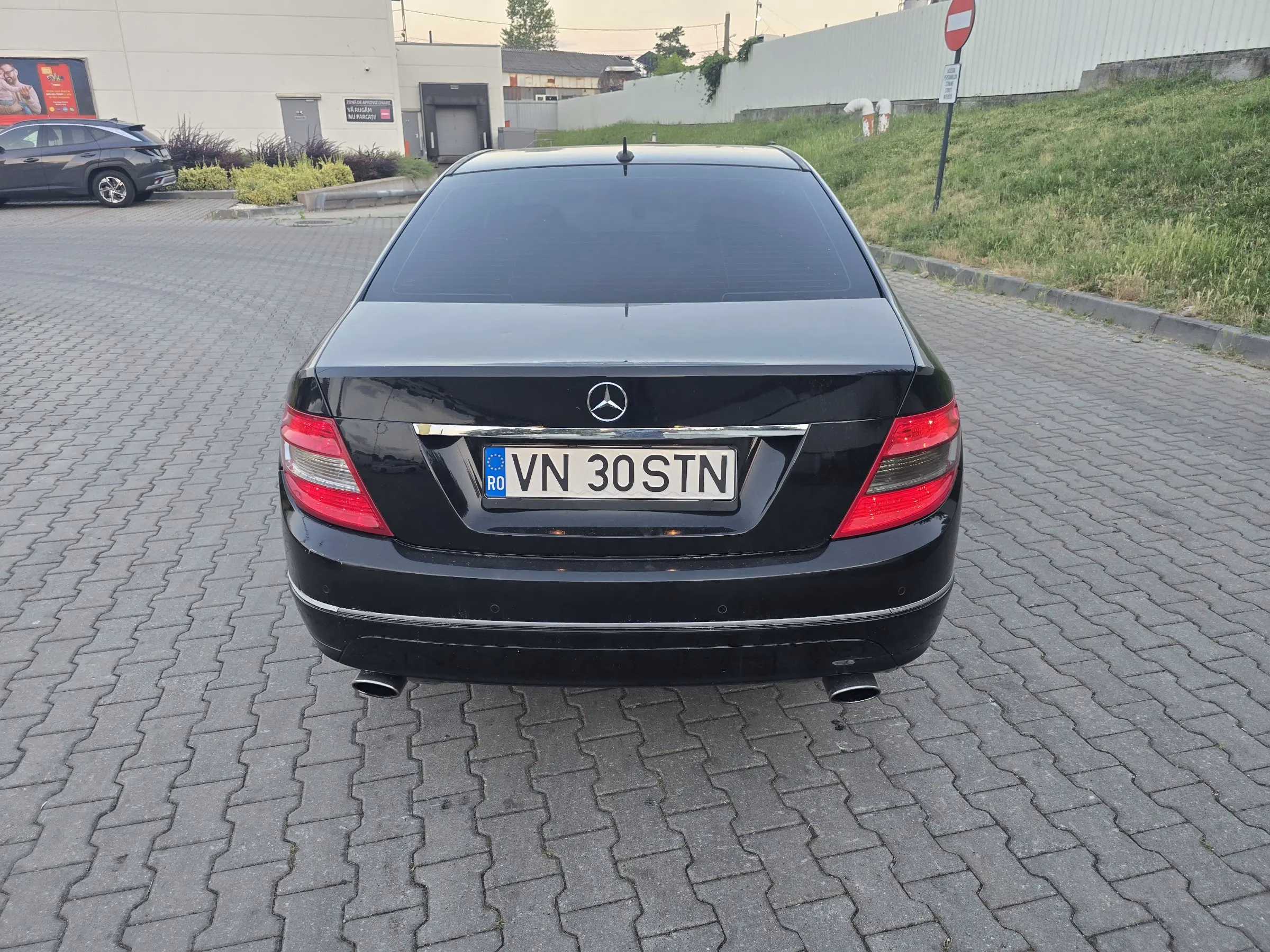 Mercedes-Benz C 320
