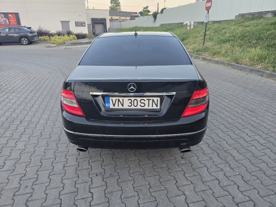 Mercedes-Benz C 320