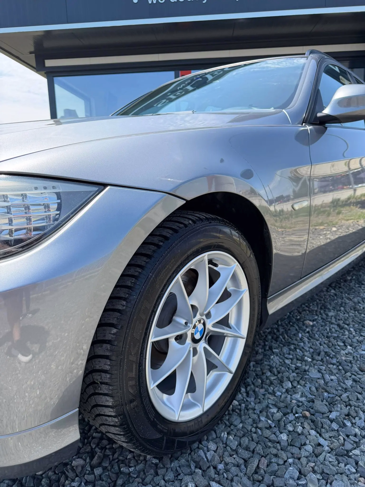 BMW 320