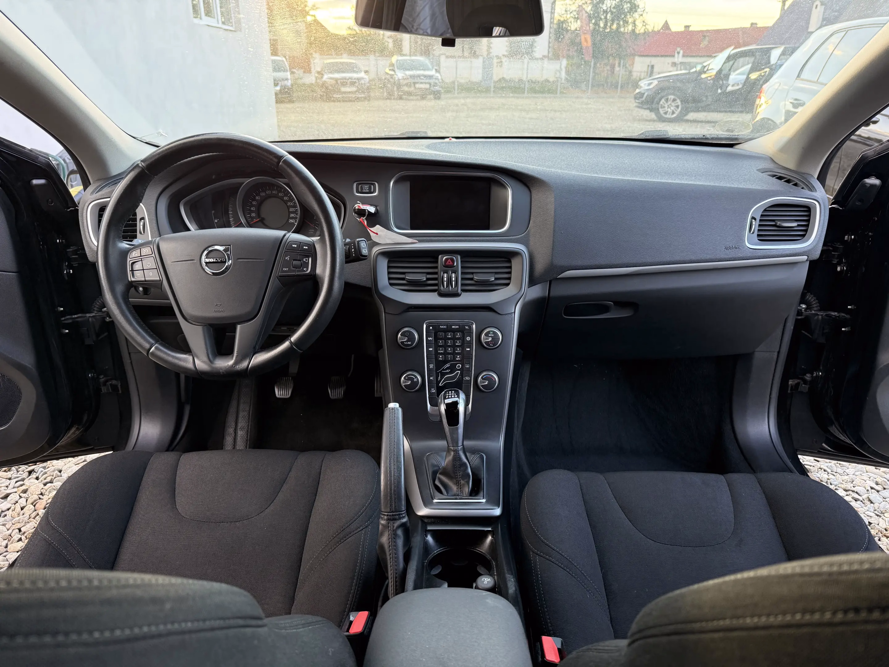 Volvo V40