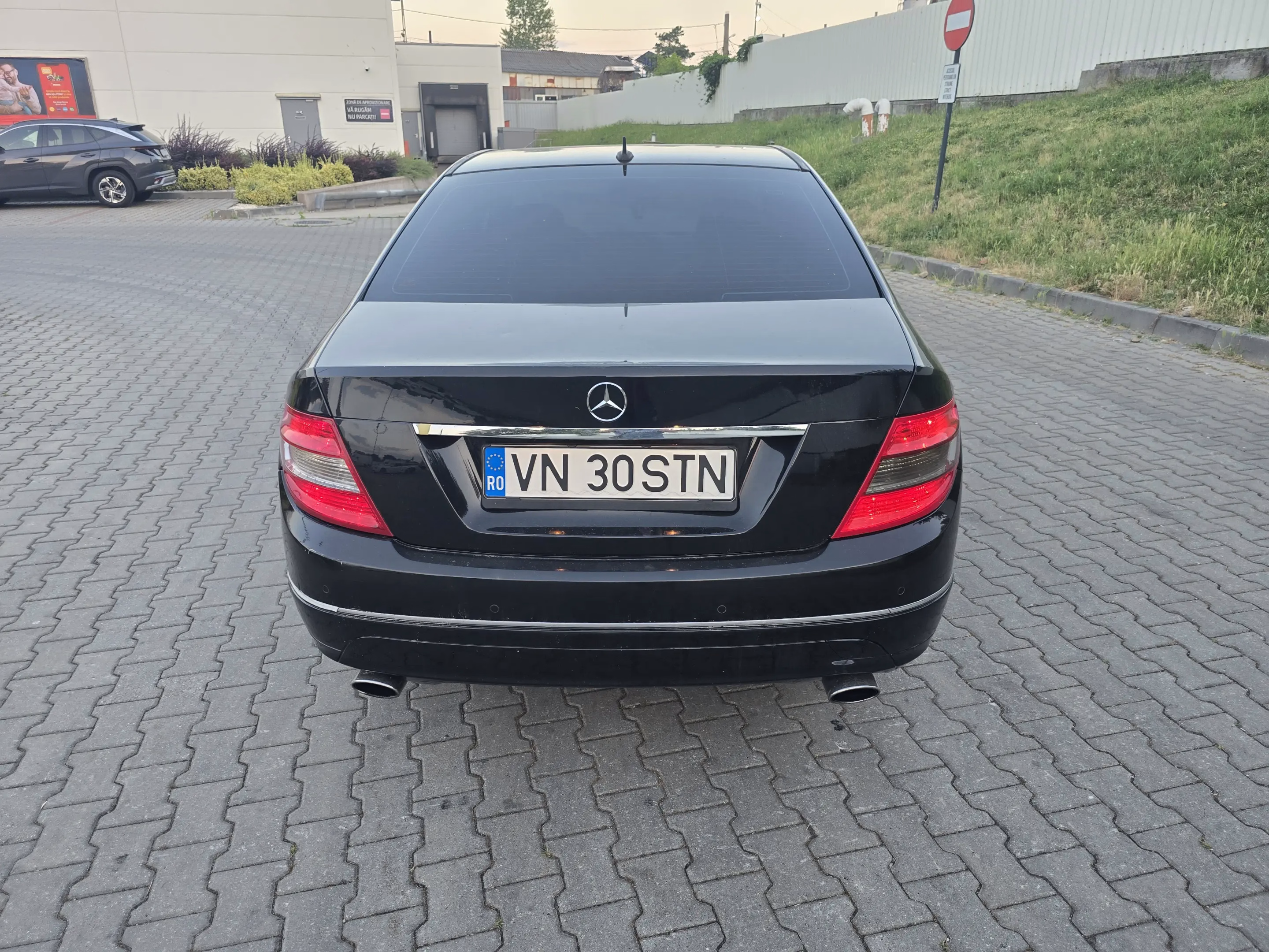 Mercedes-Benz C 320