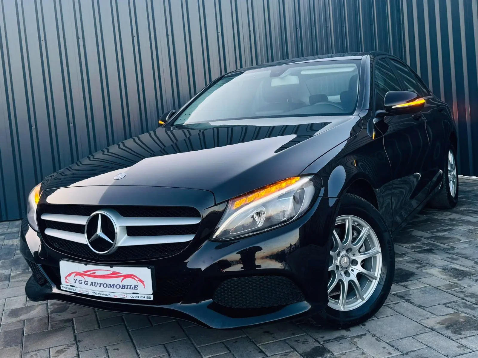 Mercedes-Benz C 220