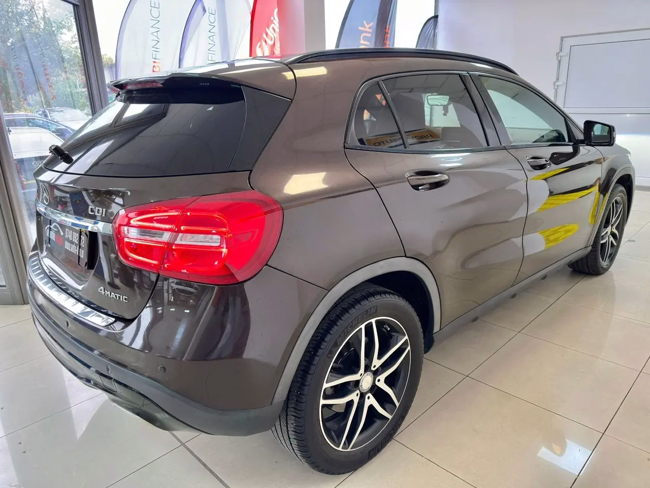 Mercedes-Benz GLA 200