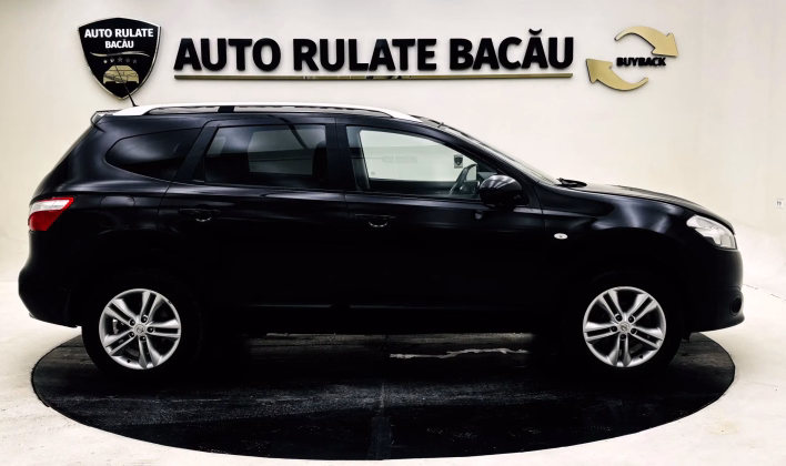 Nissan Qashqai+2
