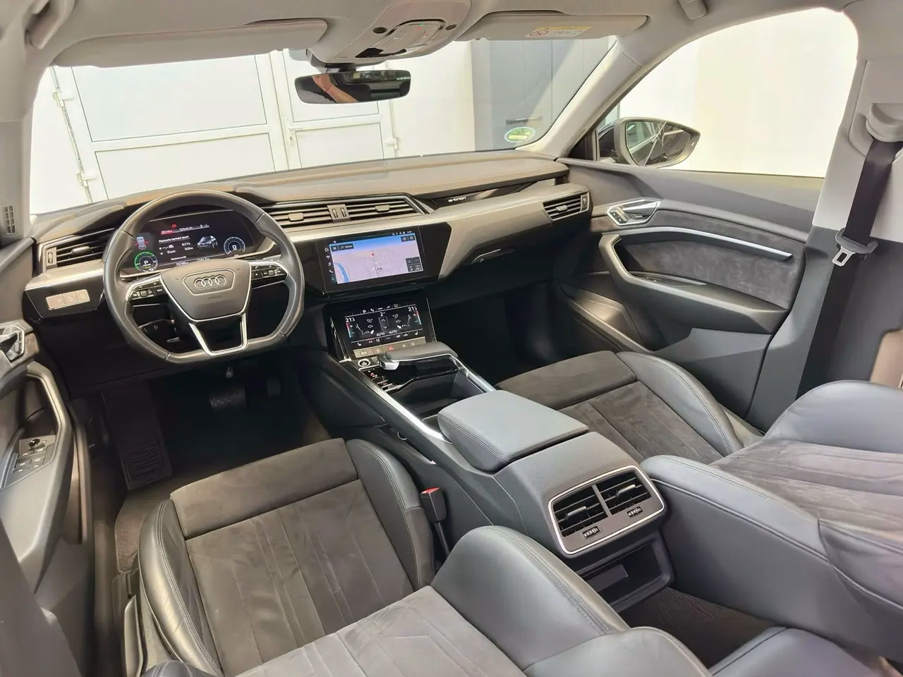 Audi e-tron