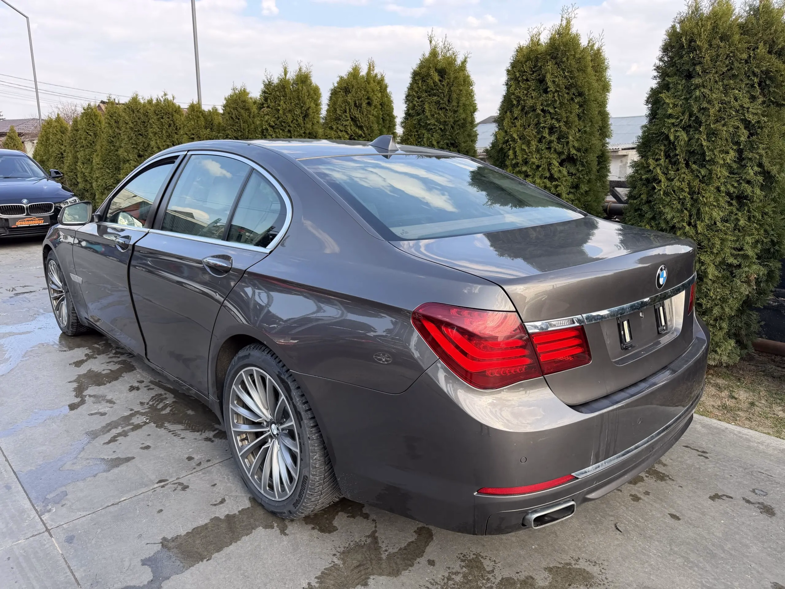 BMW 740