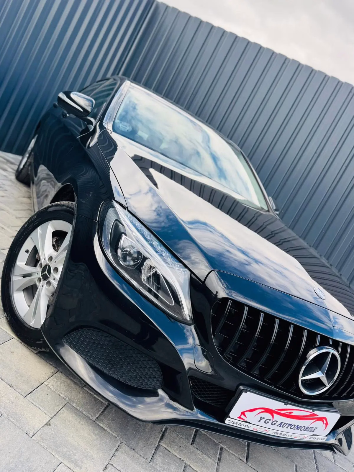 Mercedes-Benz C 220