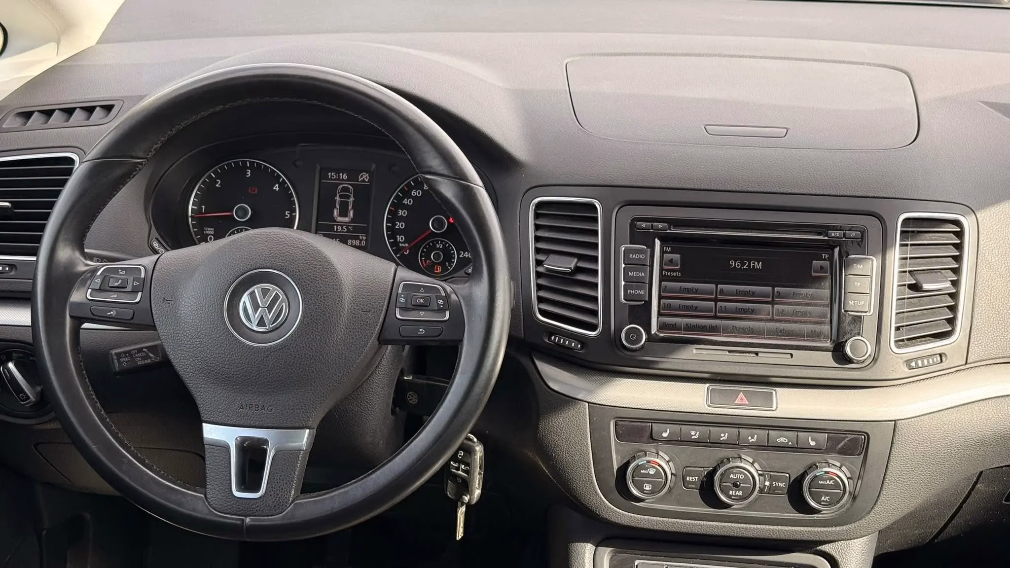Volkswagen Sharan