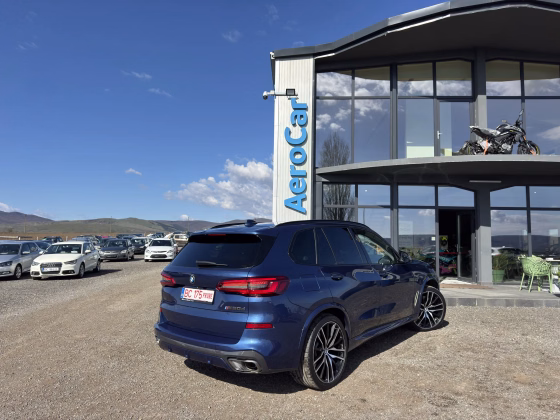 BMW X5 M50