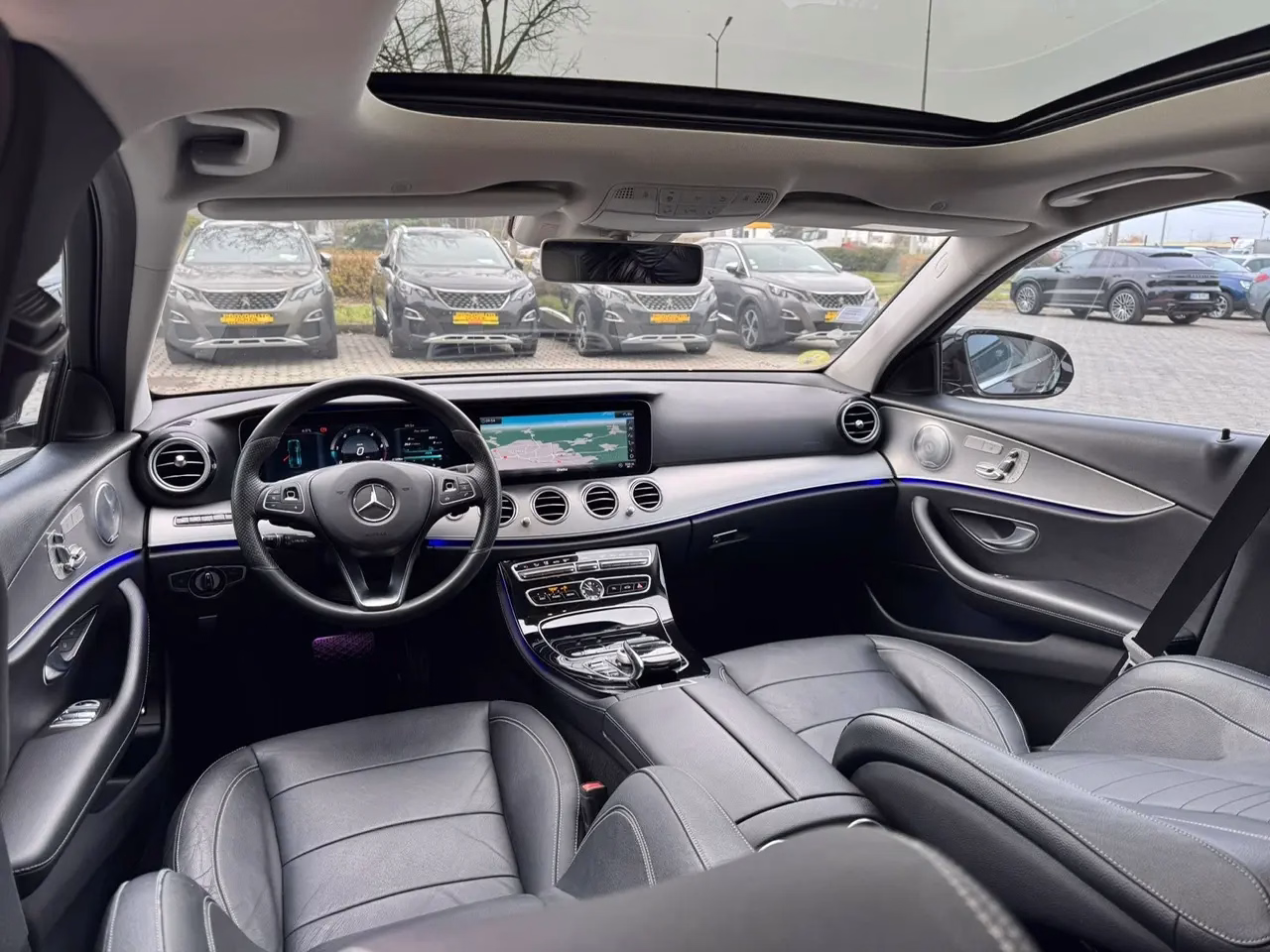 Mercedes-Benz E 220