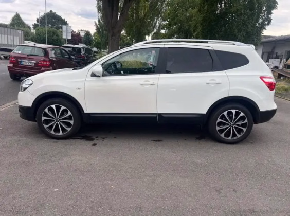 Nissan Qashqai+2