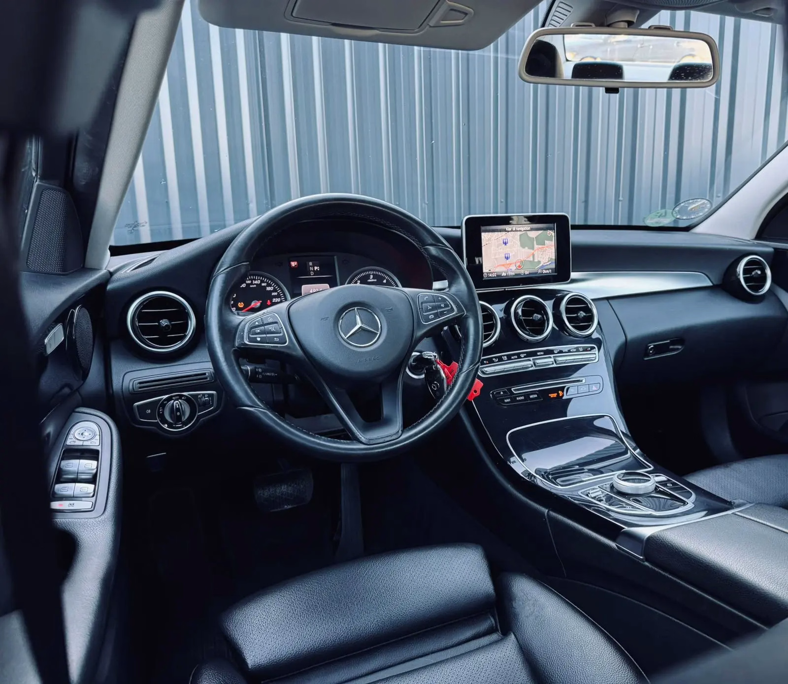 Mercedes-Benz C 200