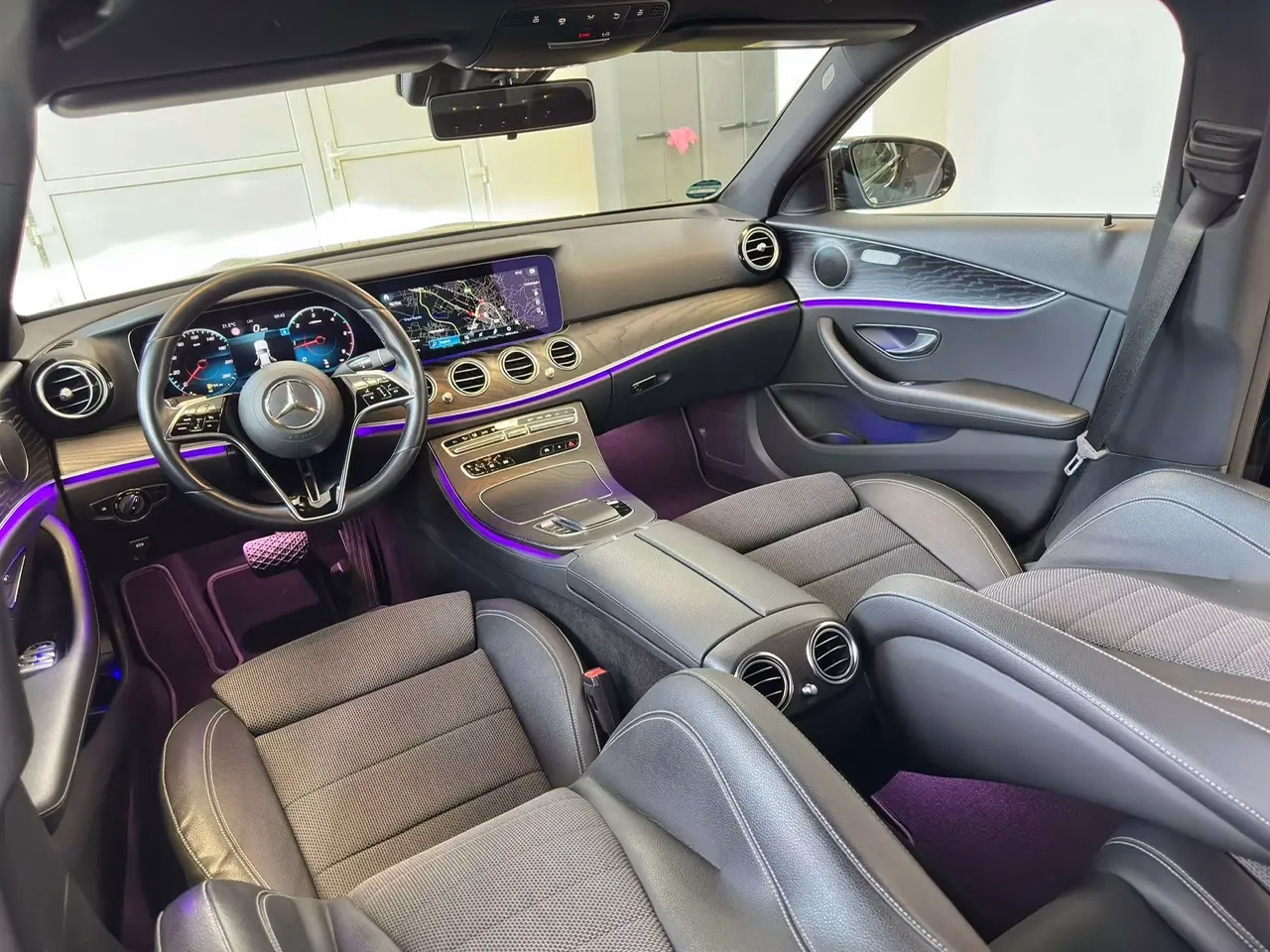 Mercedes-Benz E 220