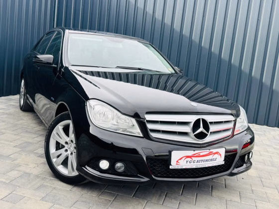 Mercedes-Benz C 220