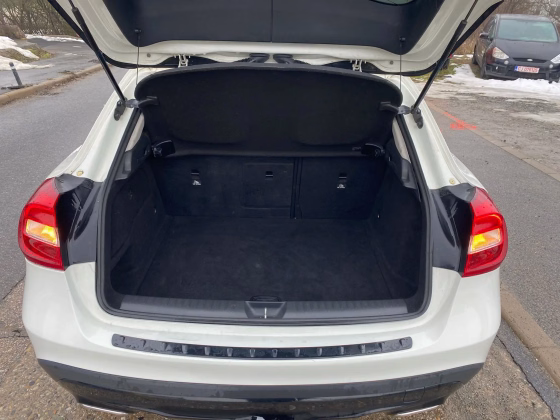 Mercedes-Benz GLA 220